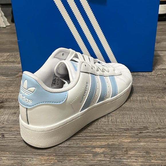 NWT Adidas Originals Superstar XLG Women's Shoes - White/Baby Blue - IF3003 - Picture 4 of 10